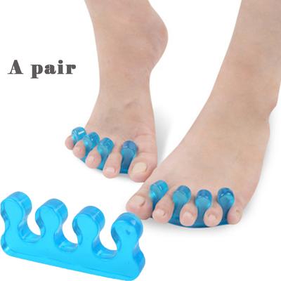 Ein Paar professionelle Arbeits-Zehentrenner, orthopädischer Schutz, Glätteisen-Korrektor