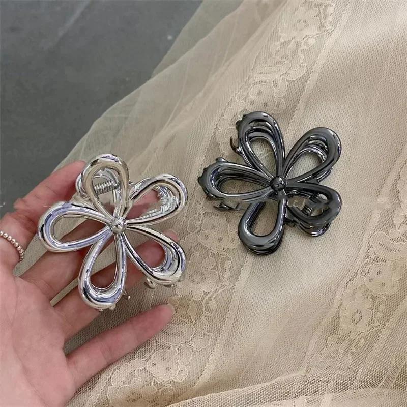 Metal Hollow Flower Hair Claw Korean Fashion Women Girls Party Hairpin Hair Crab Fashion Ponytail Hairpin Claw Hair Accessories