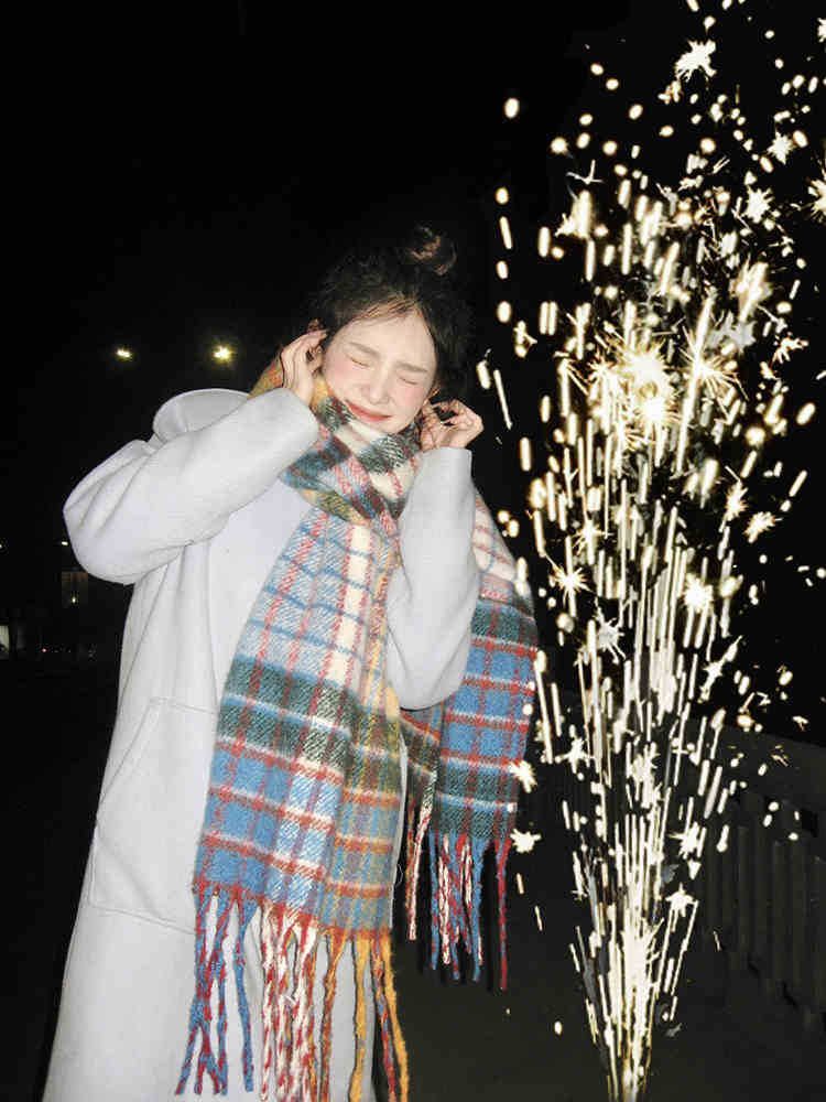 

Новый сезон Радужный клетчатый шарф школьница пара теплая шея длинный платок