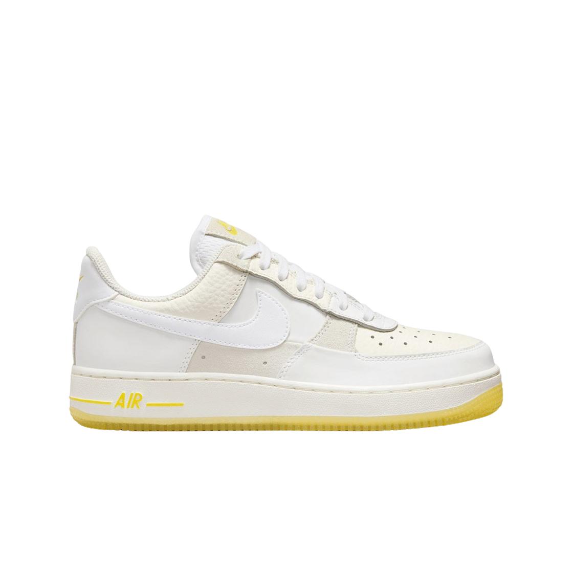 

Бело-разноцветные женские кроссовки Nike Air Force 1 07 FQ0709-100