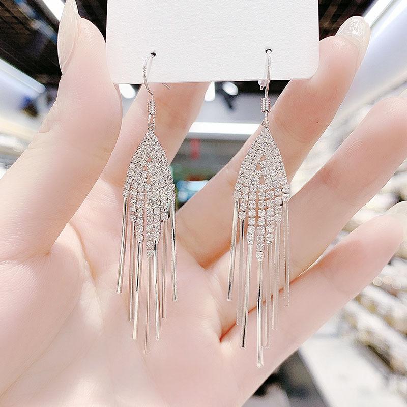 

Versatile Tassel Earrings with Fashionable Temperament, Women s New Trendy and Personalized Earrings, Versatile Internet Celebrity Earrings, Ear Hooks серебряный