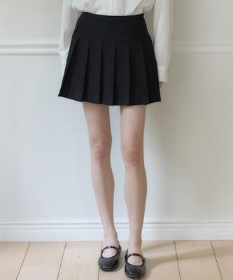 Our Hope Wool Pleated Short Skirt - Black