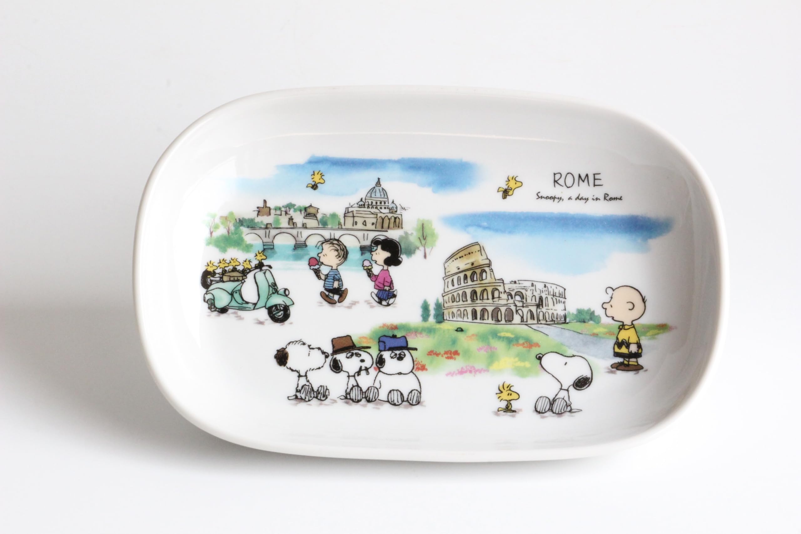 

World Travel Rome Dinner Large Oval Wide x Microwave and Dishwasher Made in Product 888724 PEANUTS Snoopy Plate, Plate, Approx. 7.7 5.5 Deep, белый