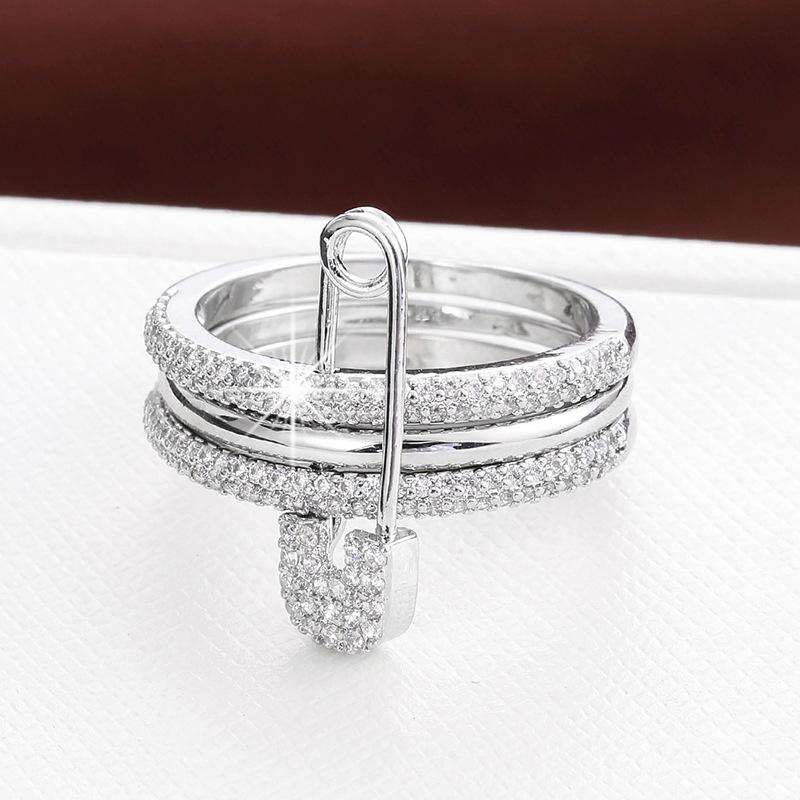 YILUOCD s Stapelbarer Pin Ring Dreischichtig Zirkon Edelstahlringe für Damen Hip Hop Stil Schmuck Valentinstagsgeschenk