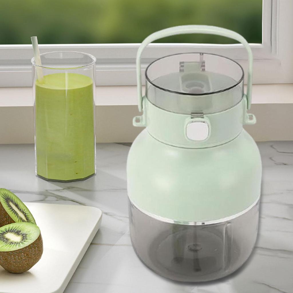 Tragbarer elektrischer Mixer Persönlicher Entsafter 500ml Auslaufsicherer Deckel 70W USB C Aufladung für kleine Eiswürfel Multifunktional Leicht