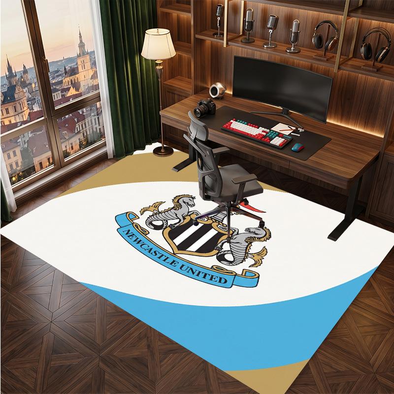 Tappeto in Velluto di Cristallo con Stampa di Calcio del Newcastle United, Comodo Assorbente d'Acqua Antiscivolo Tappeto per Pavimento Interno