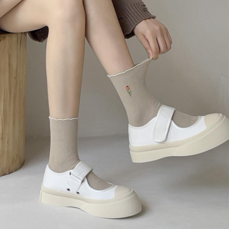 3 Pairs of Women's Socks Set Spring and Summer Thin Breathable Ruffle Edge Socks All Cotton Cute Women's White Printed Socks