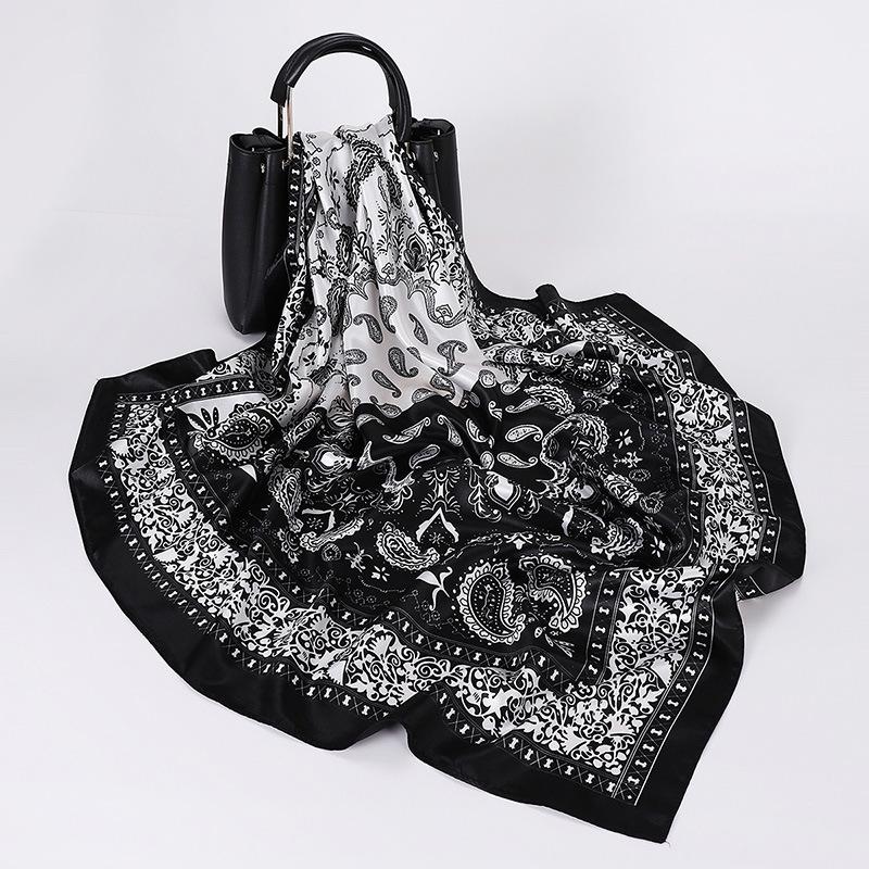 90*90CM Classic Paisley Print Square Scarf Soft Satin Bandana Vintage Windproof Head Wrap Casual Shawl Travel Beach Towel