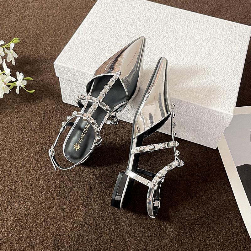 Warren 2025 Autumn and Summer New Fashion Bag Head Sandals Women's Temperament Rivet Trip Strap Pointed Single Shoes Women's Summer Wear