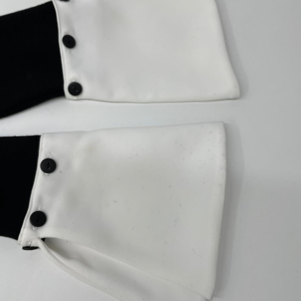 FOXEY 37143 Black Wool Round Neck Knit Top with White Cuffs Tops 38 blackUsed