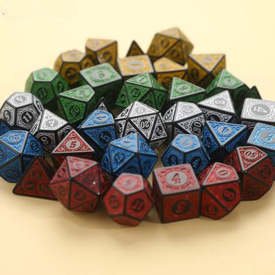 7-teiliges Polyedrisches Würfelset mit geschnitztem Muster - W4 W6 W8 W10 W% W12 W20 - Für Tabletop-Spiele