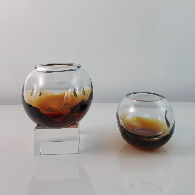 

Amber Glass Vase for Dining, Office, or Bedside – Modern Luxury Design 15x15x13 cm оранжевый