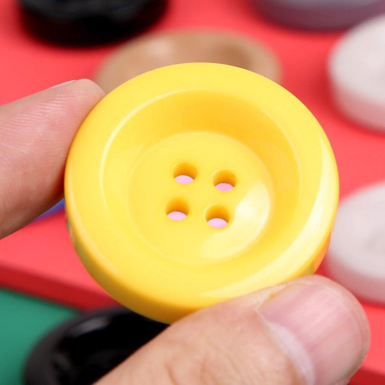 High-End Colored Thickened Buttons Women'S Clothes Cashmere Woolen Coat Buttons Resin Black Round Four-Eye Buttons