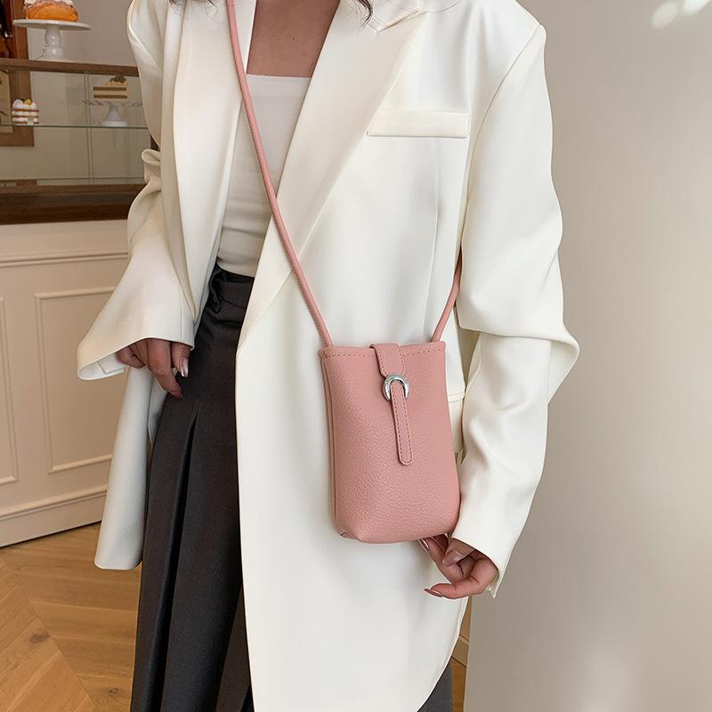 New Hot Selling Women's Shoulder Bag High Quality Pu Leather Handbags Large Capacity Crossbody Bags for Women Phone Purse Flap