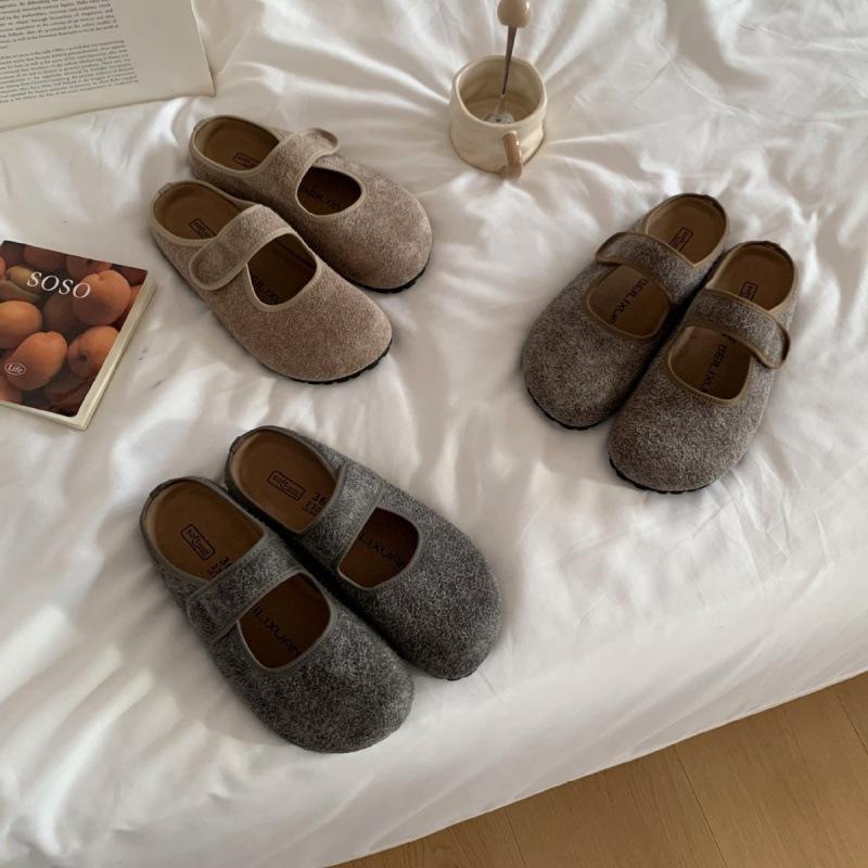 Korean version of one word with bag head round head half drag women 2025 autumn new wear thick bottom casual Birkencool slippers women