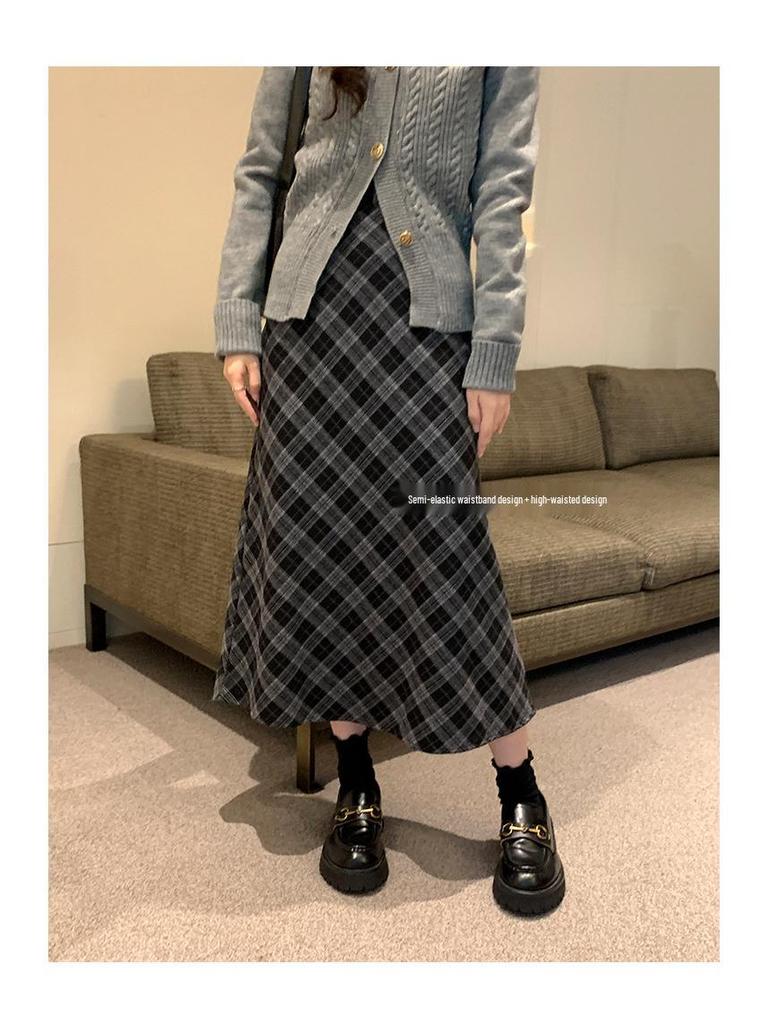 Середньодовга спідниця в клітинку з флісовою підкладкою - Зимова колекція 2025: Універсальна спідниця в стилі молочного чаю
