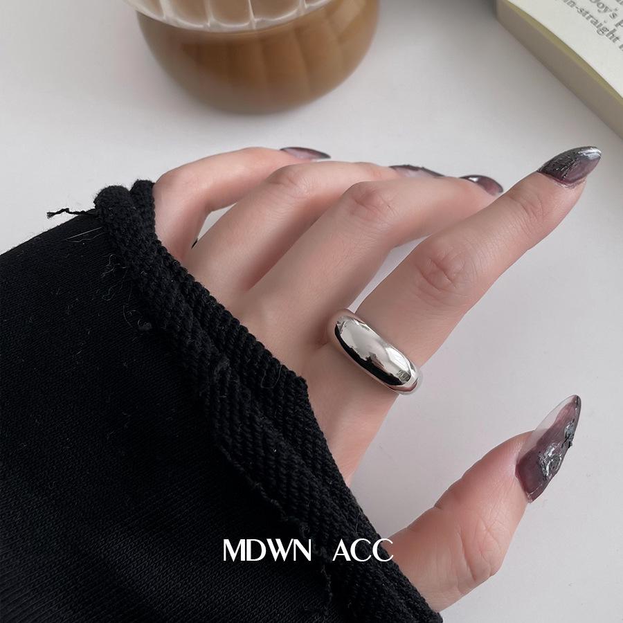 Ring im koreanischen Stil aus S925 Silber mit geometrischem Durchbruchmuster, unregelmäßig, Vintage für Damen - Schwerindustrielles Temperament, verstellbarer schlichter Ring für den Zeigefinger.