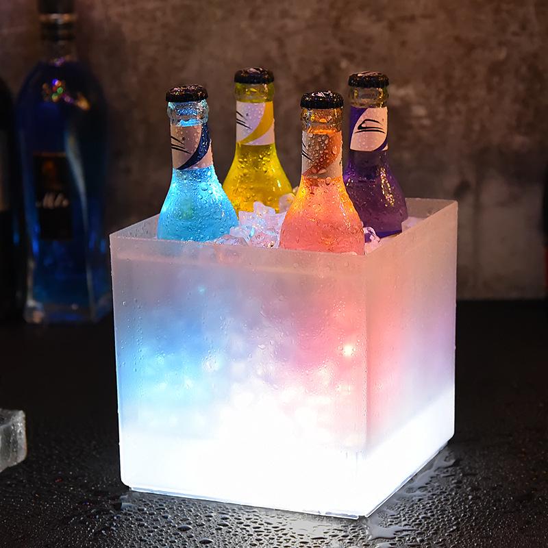 In-Stock Frosted Light-Up Ice Bucket, 3.5L Battery-Operated, Double-Layer PP for Beer, Champagne, Wine.