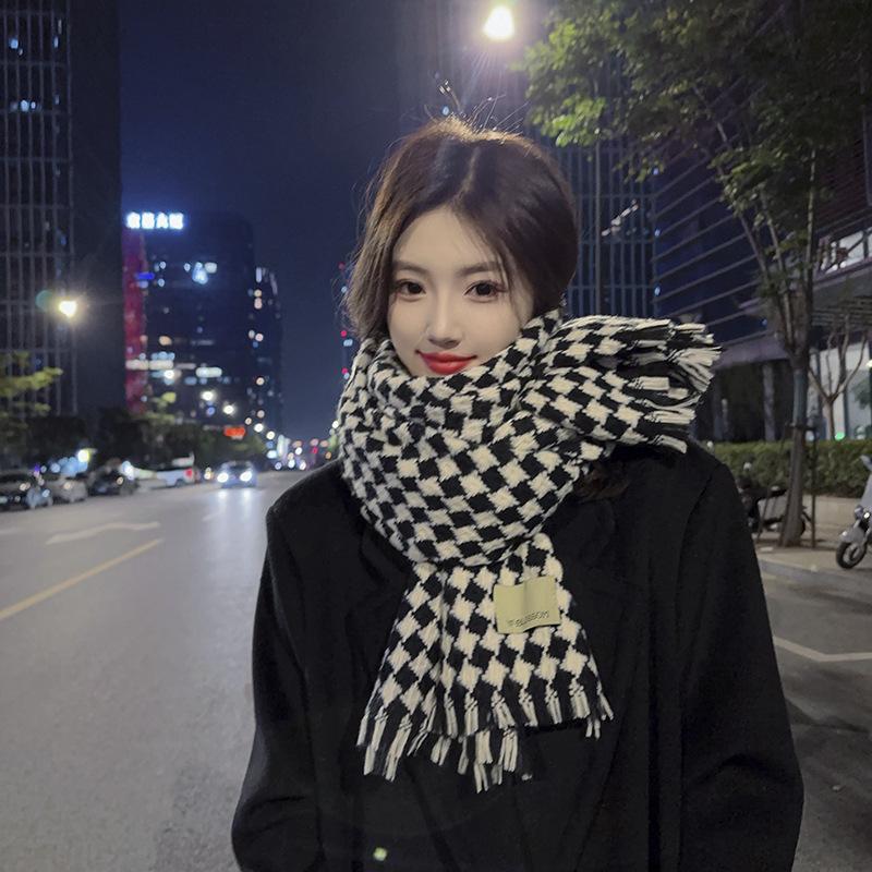 Soft Waxy Rhombus Small Plaid Ins Scarf Women's Winter New Korean Version Versatile Student Shawl Warm Scarf