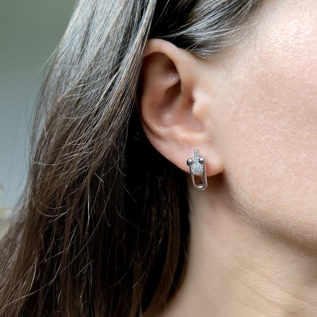 Boucles d'oreilles en argent avec zircons cubiques (2160786)