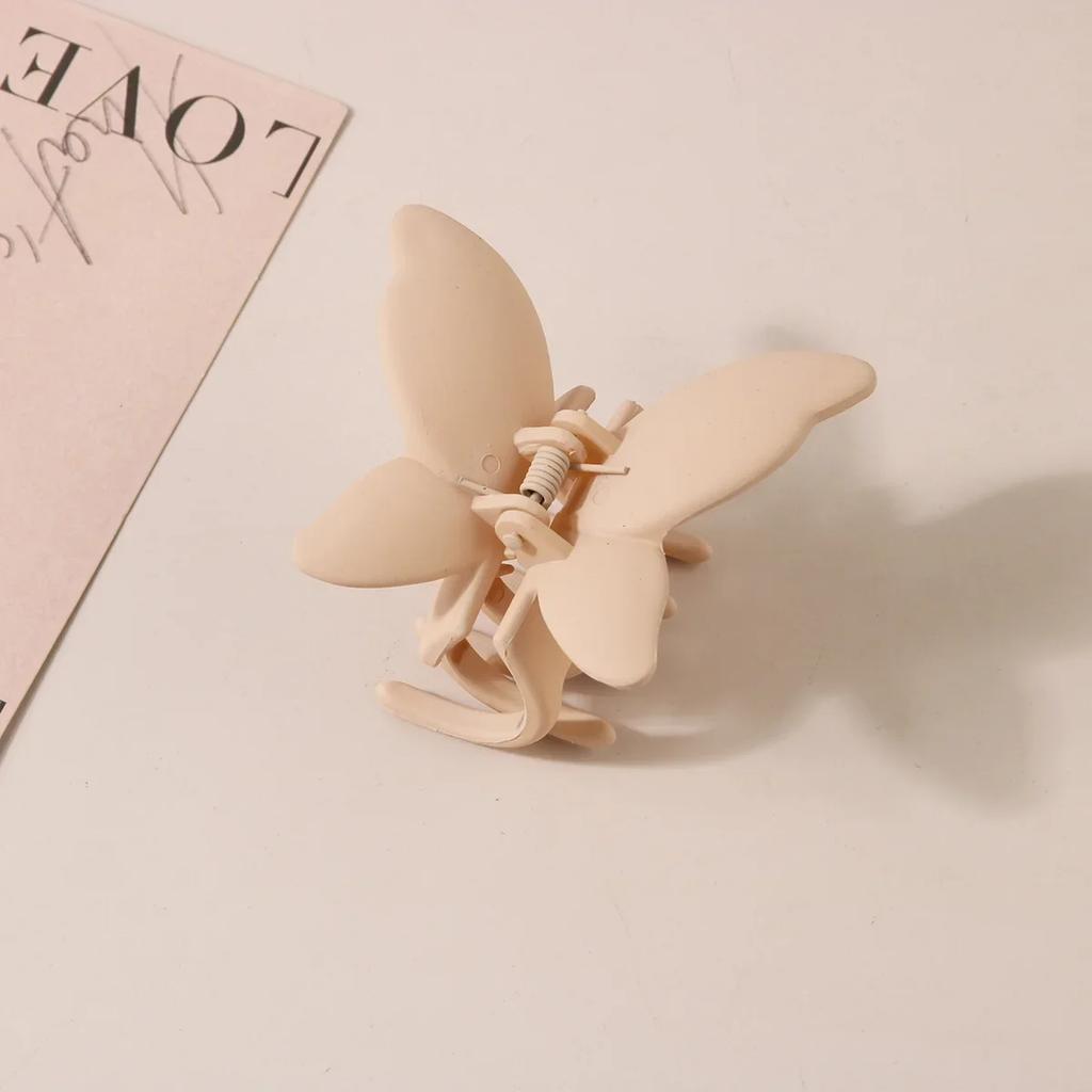 Sweet Frosted Matte Butterfly Hair Claw Clip Women Simple Solid Color Fashion Exquisite Shark Clip for Girl Hair Accessories