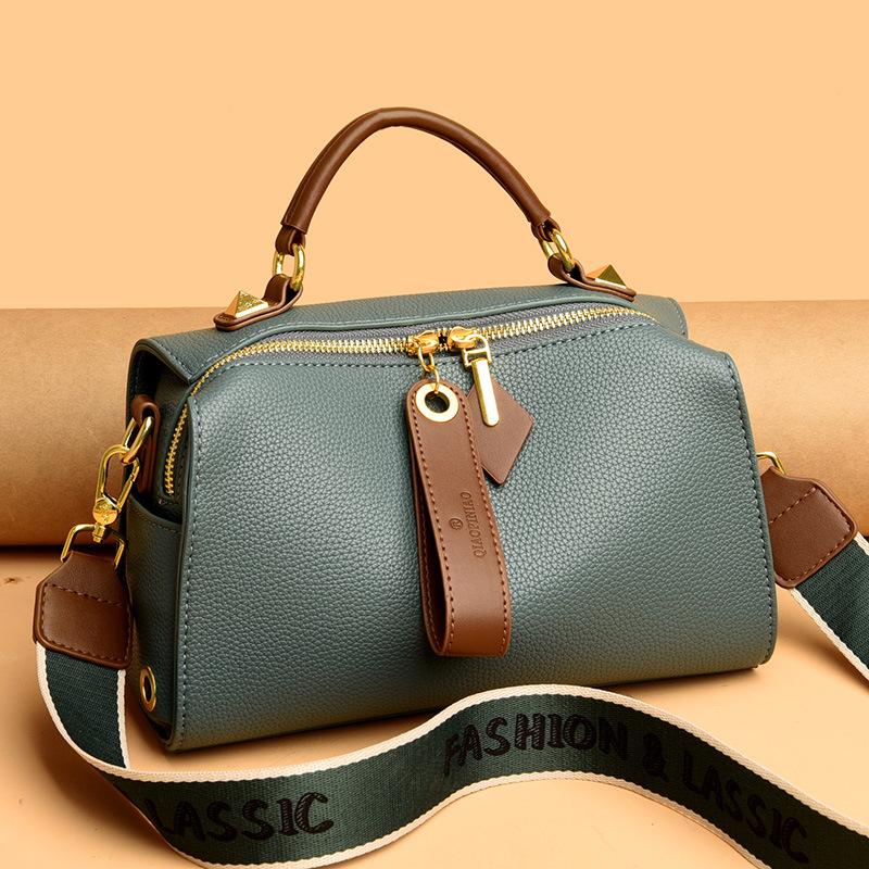 Fashionable Retro Texture Women's Shoulder Bag, Large Capacity Women's Bag, Versatile and Simple Pillow Bag