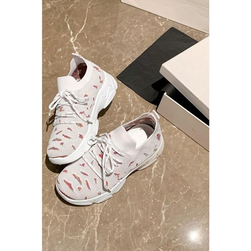 Women's Breathable and Versatile Thick-soled Casual Sports Shoes