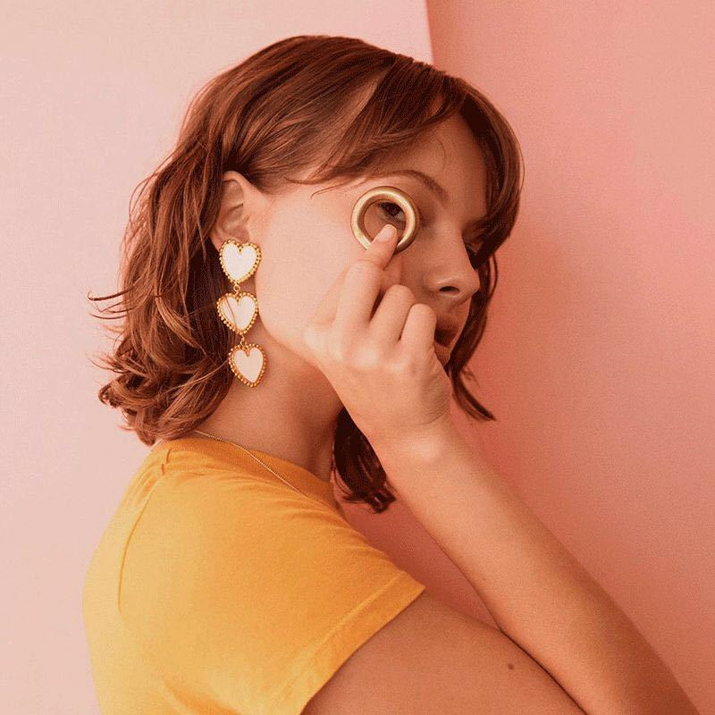 Design Lady Statement Náušnice Ženy Kov Zlatá Barva Bílá Smaltovaná Srdce Dlouhé Visací Náušnice Módní Party Šperky