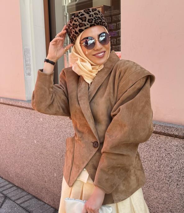 2026 Autumn/Winter Women's Retro Lapel Suede Waist-Tie Jacket