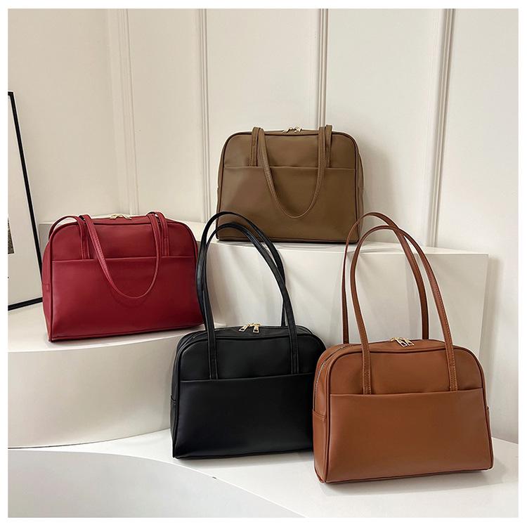 Korean Retro Large-Capacity Tote for Women - Autumn 2024 Trendy and Versatile Underarm Bag