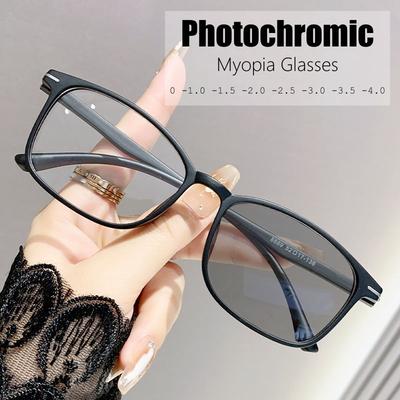 Ultraleichte quadratische photochrome Myopiebrille für Herren Damen Inddor Outdoor Anti-UV Kurzsichtigkeitsbrille Retro Brille