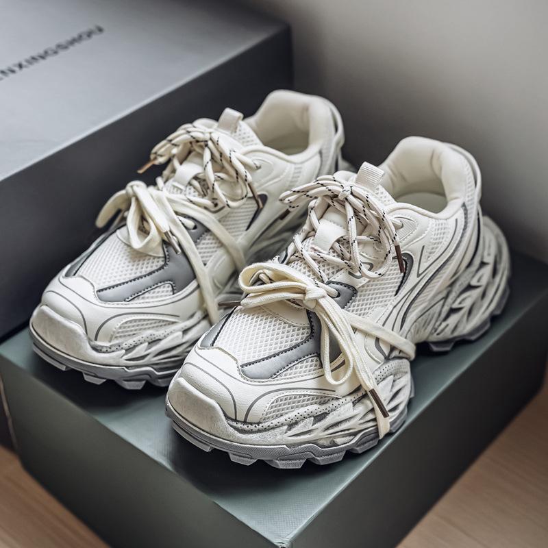 

Men s Fashion Trend Casual Shoes, Korean Style, Thick Sole, Height Increasing Dad Shoes for Autumn and Winter. 43