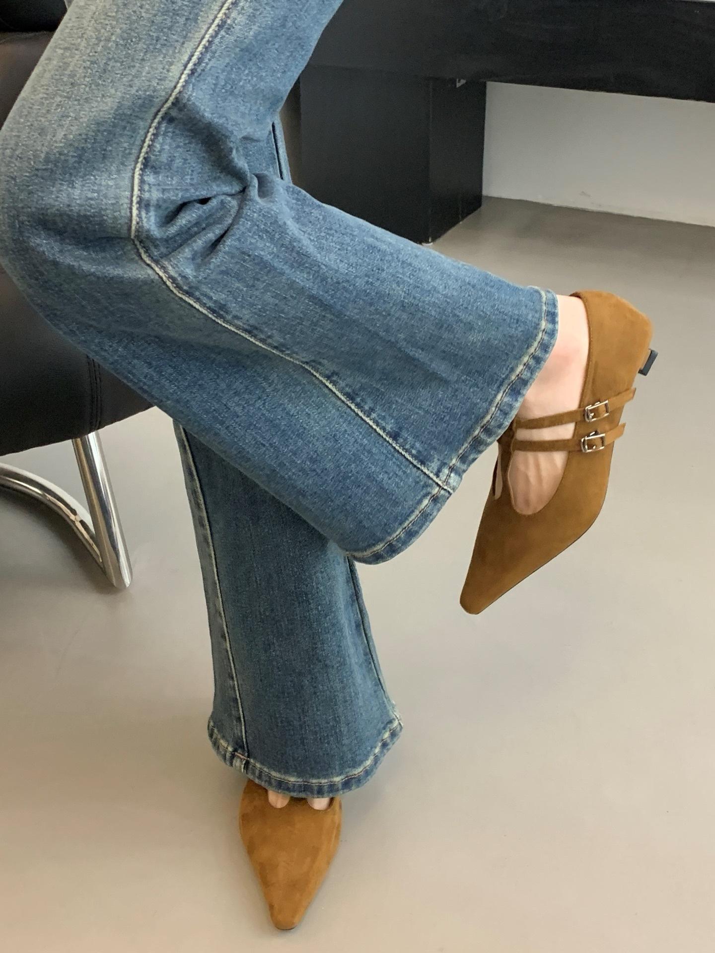 

Retro low-heeled Mary Jane shoes 2025 new design sense shallow mouth pointed single shoes versatile 39