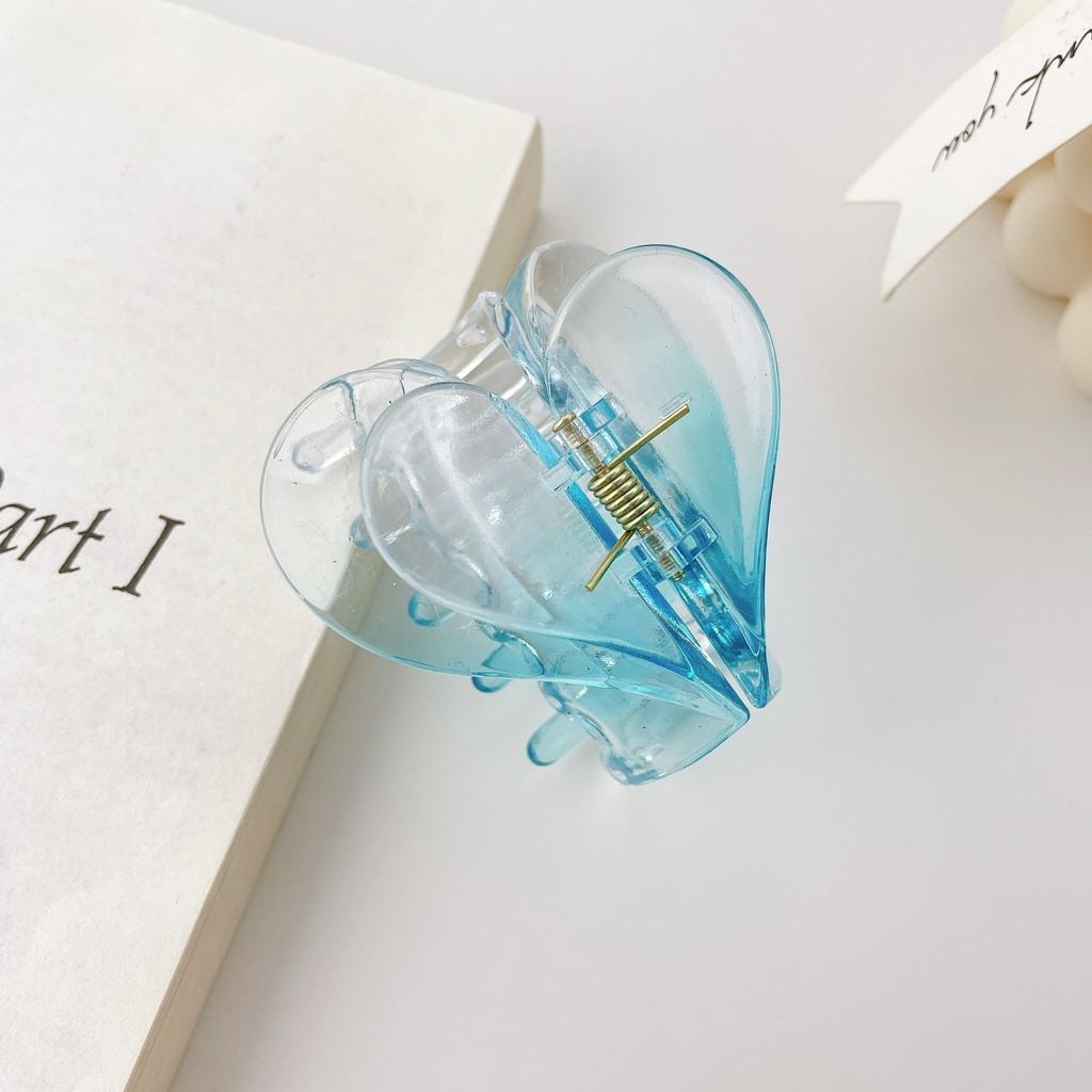 Stylish Korean Butterfly Plastic Hair Clip Perfect For Travel And Festive Occasions