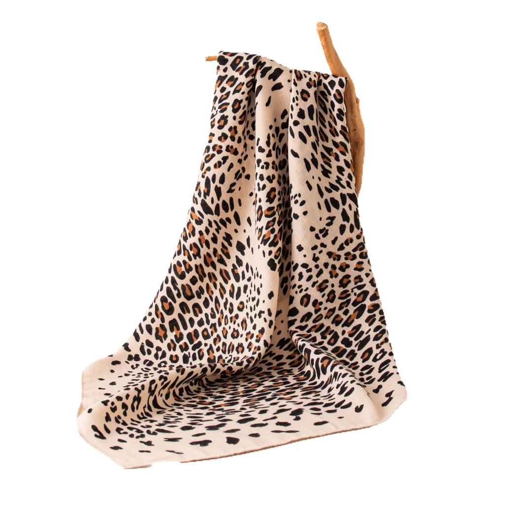 French retro leopard print silk scarf neck scarf simulation silk foreign style versatile temperament square scarf female live broadcast