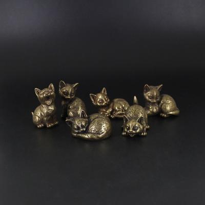 1PC Brass Kitty Ornament - Office Desktop Ornament with Bored Retro Tea Pet Brass Decorative Pendant Multi-style Statue