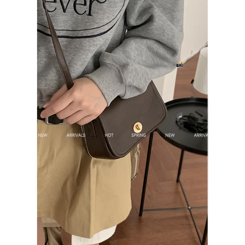 Versatile Simple Small Bag Women's 2025 New Autumn Fashion Red Small Square Bag Women's Casual One-shoulder Crossbody Bag