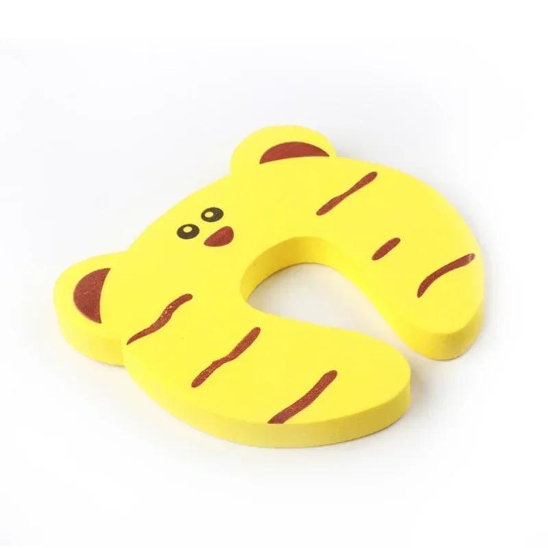 Lot Protection Baby Safety EVA C Shape Door Stopper Cute Animal Security Baby Card Lock Newborn Care Child Finger Protector