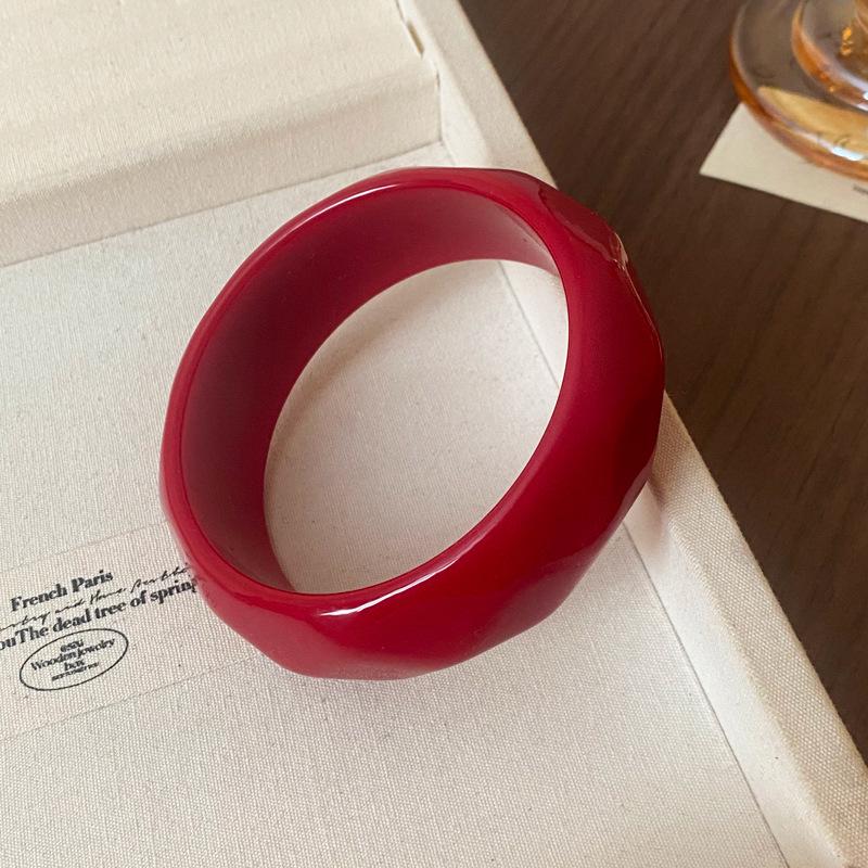 Elegante Bracciale Aperto Geometrico in Acrilico - Braccialetto Versatile di Alta Gamma per Donna