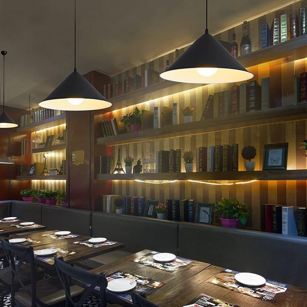 Single Head Creative Bar Minimalist Industrial Style Ceiling Pendant Lamp Nordic Restaurant Chandelier Bedroom Bedside Aluminum Lampshade Pendant