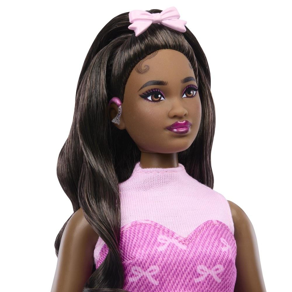 Barbie Deluxe Style Pink Short Top Dress-up Doll and House Playset for Ages 4 and Up JJN70