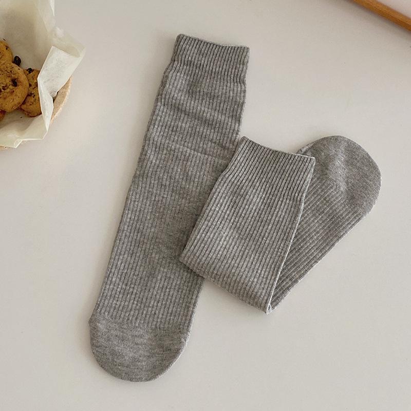 Stacked socks women's autumn and winter solid color mid-tube cotton socks Korean version ins trendy simple and versatile stockings