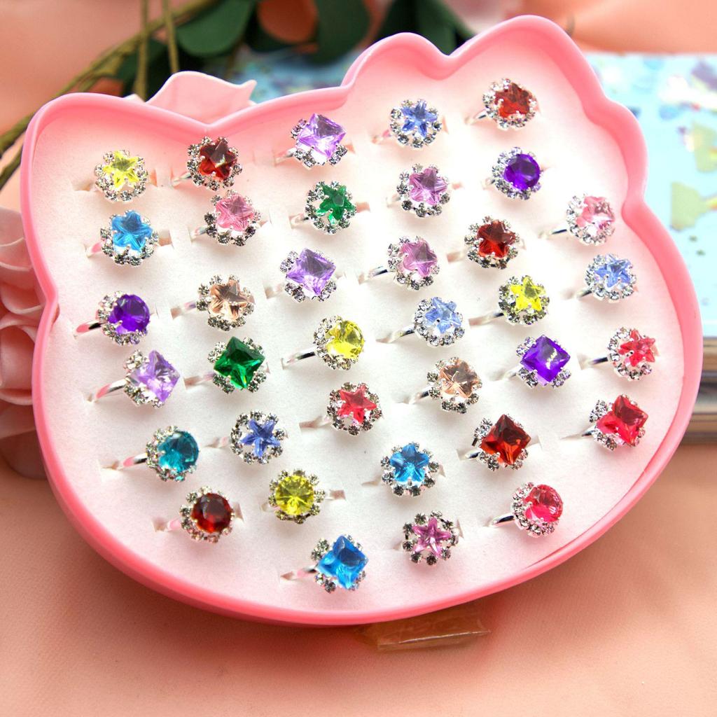 36-Piece Colorful Heart-Shaped Diamond Gemstone Rings for Girls' Birthdays