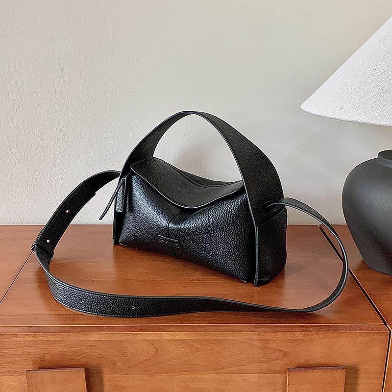 Shoulder Bag Autumn and Winter New Style Simple Women's Bag High-end Fashion Bag Women's Large Capacity Commuting Crossbody Bag