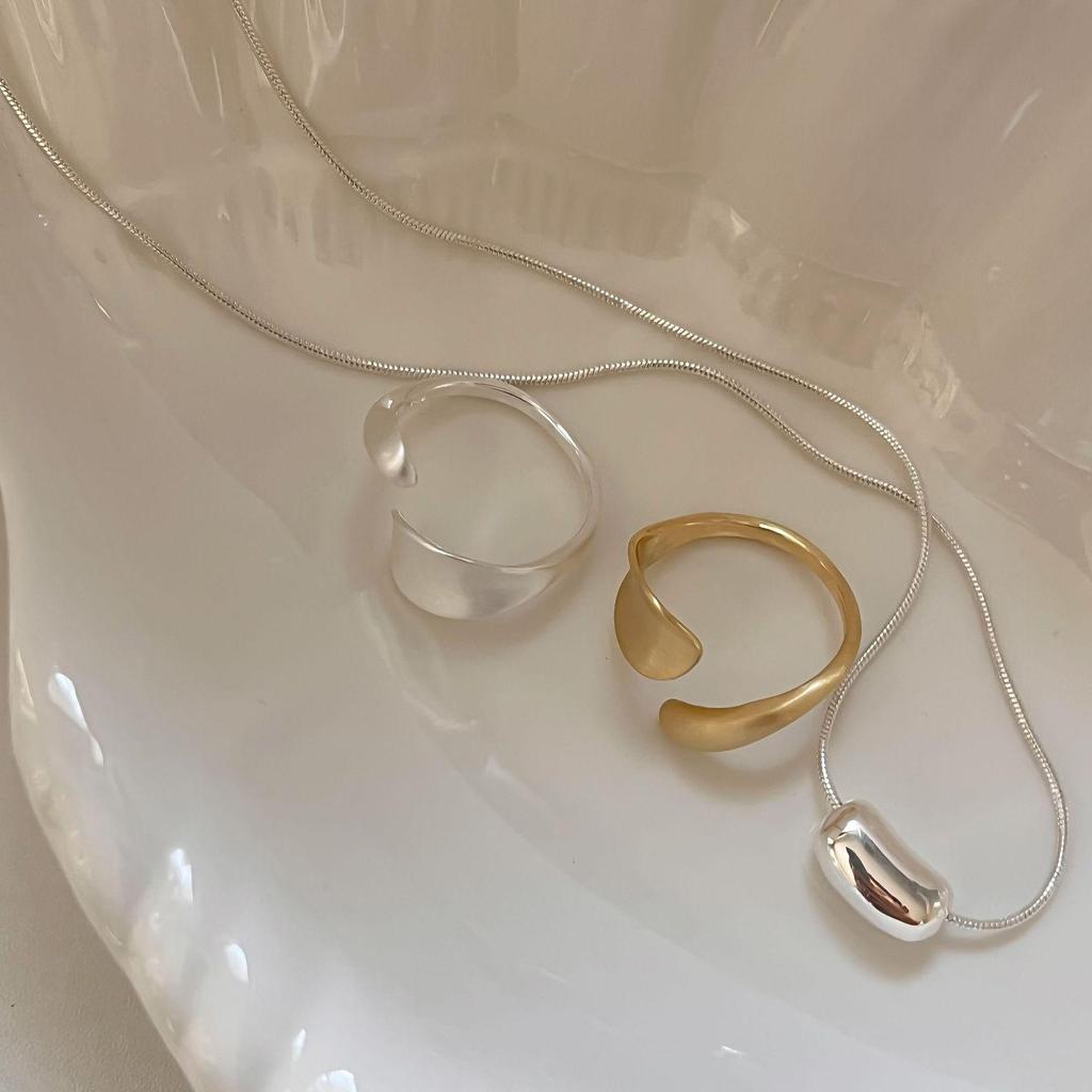 Retro Intertwined Metal Ring for Women - Korean Design