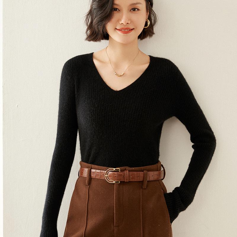 Women's V-Neck Striped Cashmere Knit Sweater - Slim-Fit Autumn/Winter Pullover