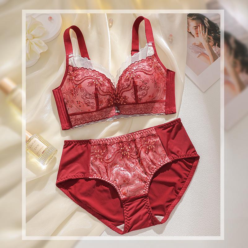 Embroidered Push-Up Lingerie Set: Wireless, Small Bust, Shaping, Side Support, Four-Row Buckle Bra & Panty.