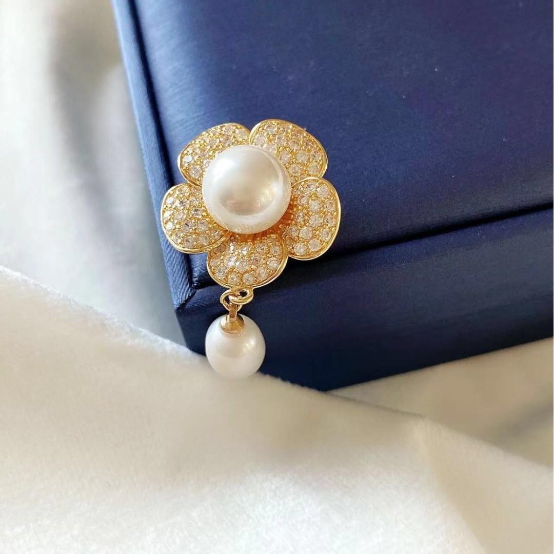 

Булавка для воротника, жемчужный цветок, магнитная пряжка, брошь, фиксированная индивидуальная тенденция, микроциркон золотой