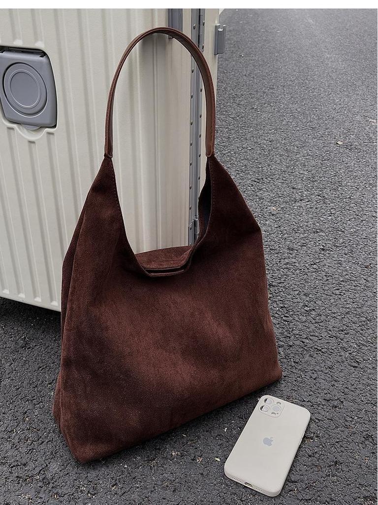 Women's Large Capacity Retro Frosted Shoulder Bag, 2023 Autumn/Winter Collection – Versatile Mother-Child Bucket Style