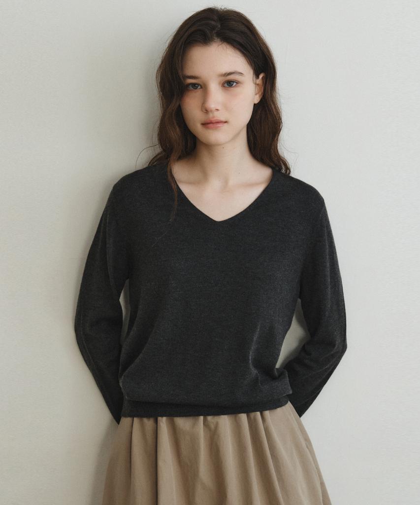 Wednesday Oasis For Woman Soft Lean V-Neck Knit_Charcoal(Wc26Kn13)